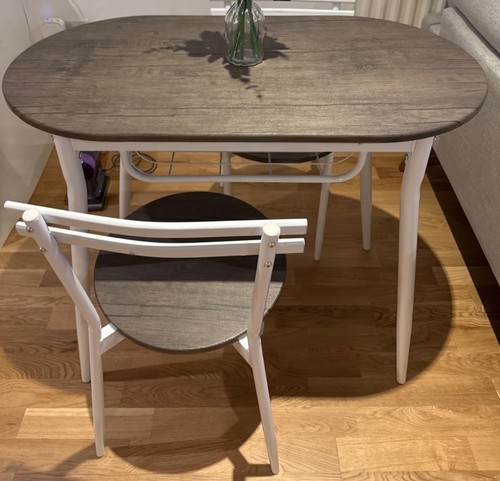 Small table and chairs - small,