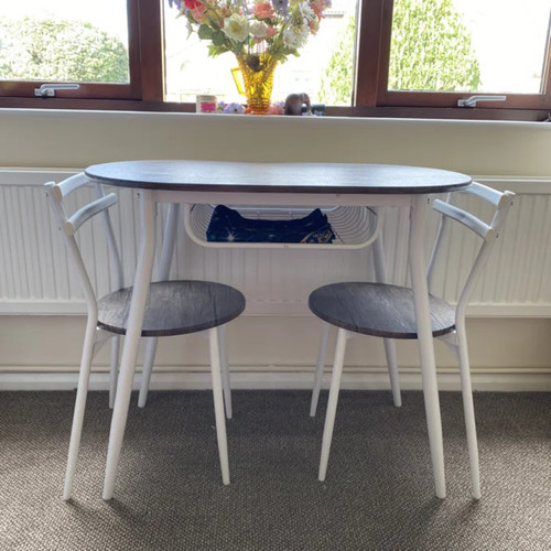 Small kitchen table chairs - 2,